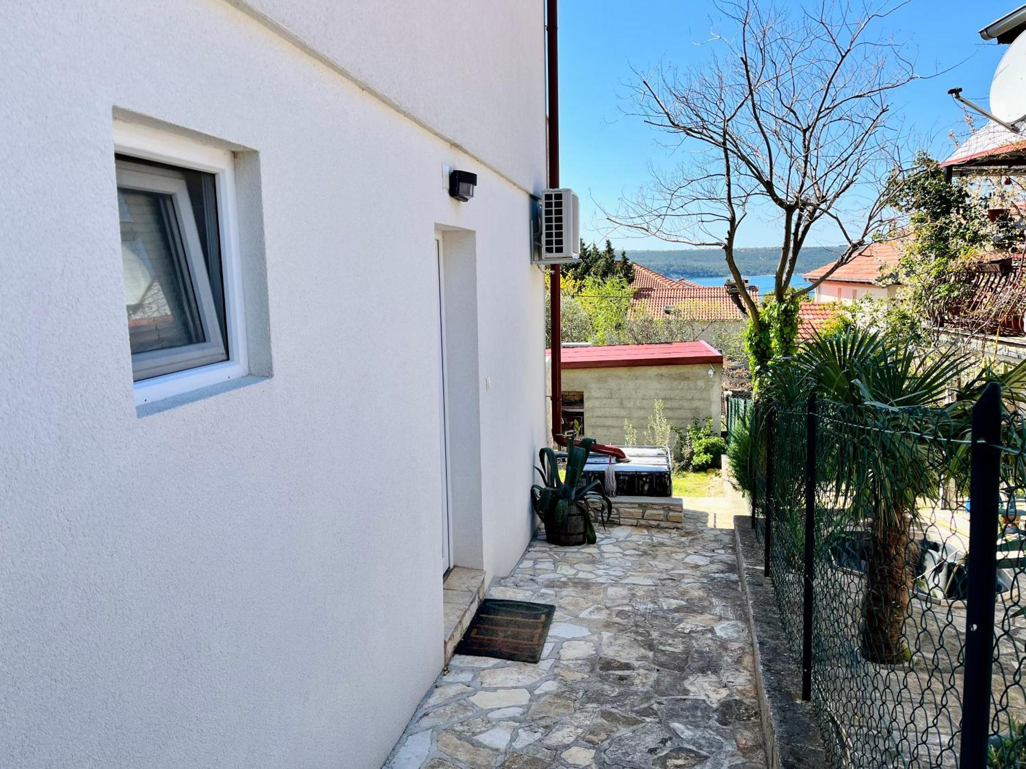 Stela Apartment