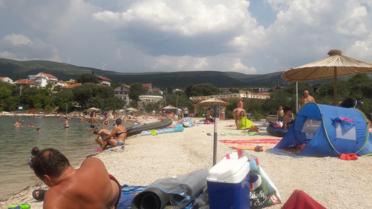 Stela Gornji Karin