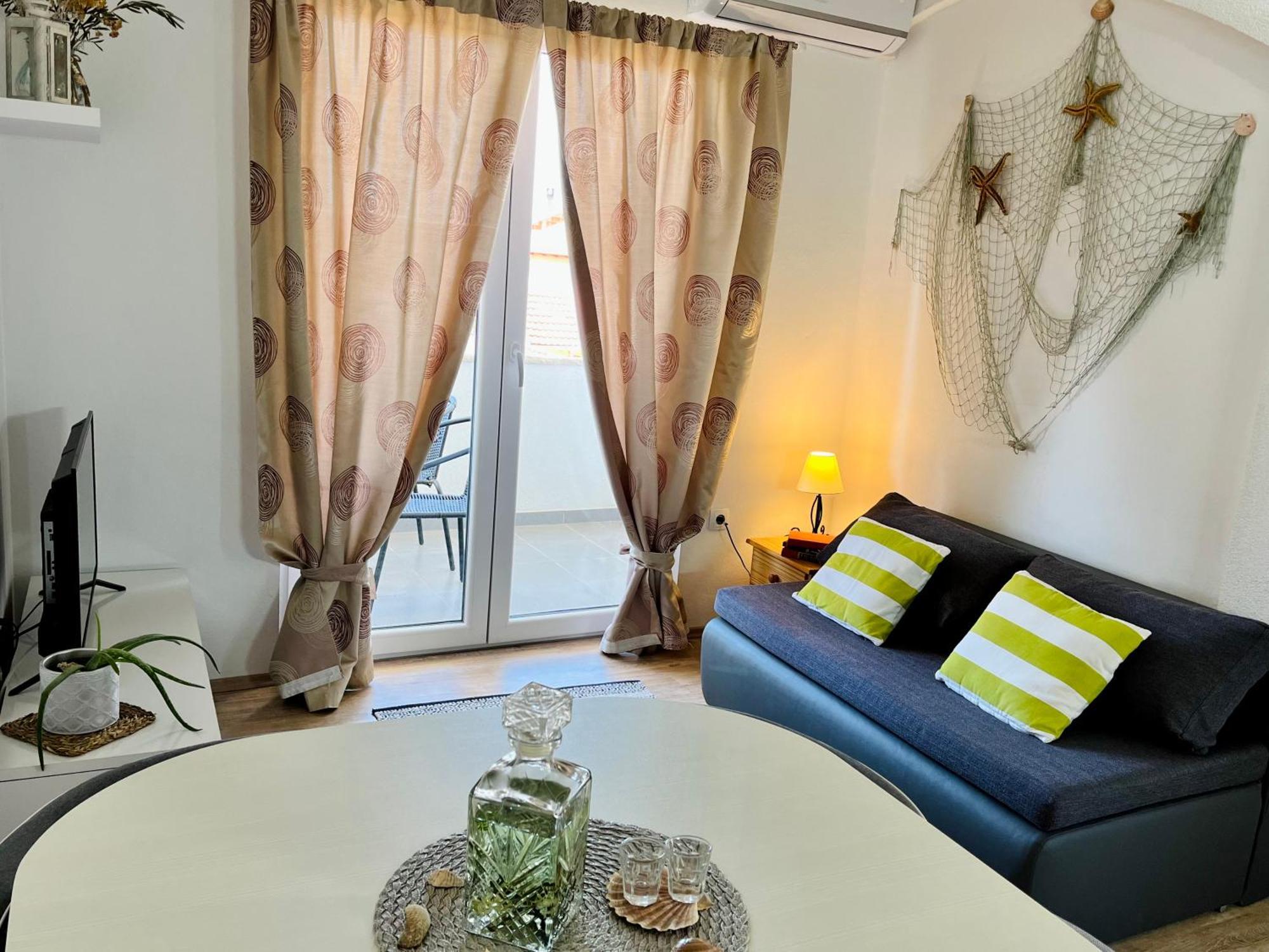 Apartment Stela